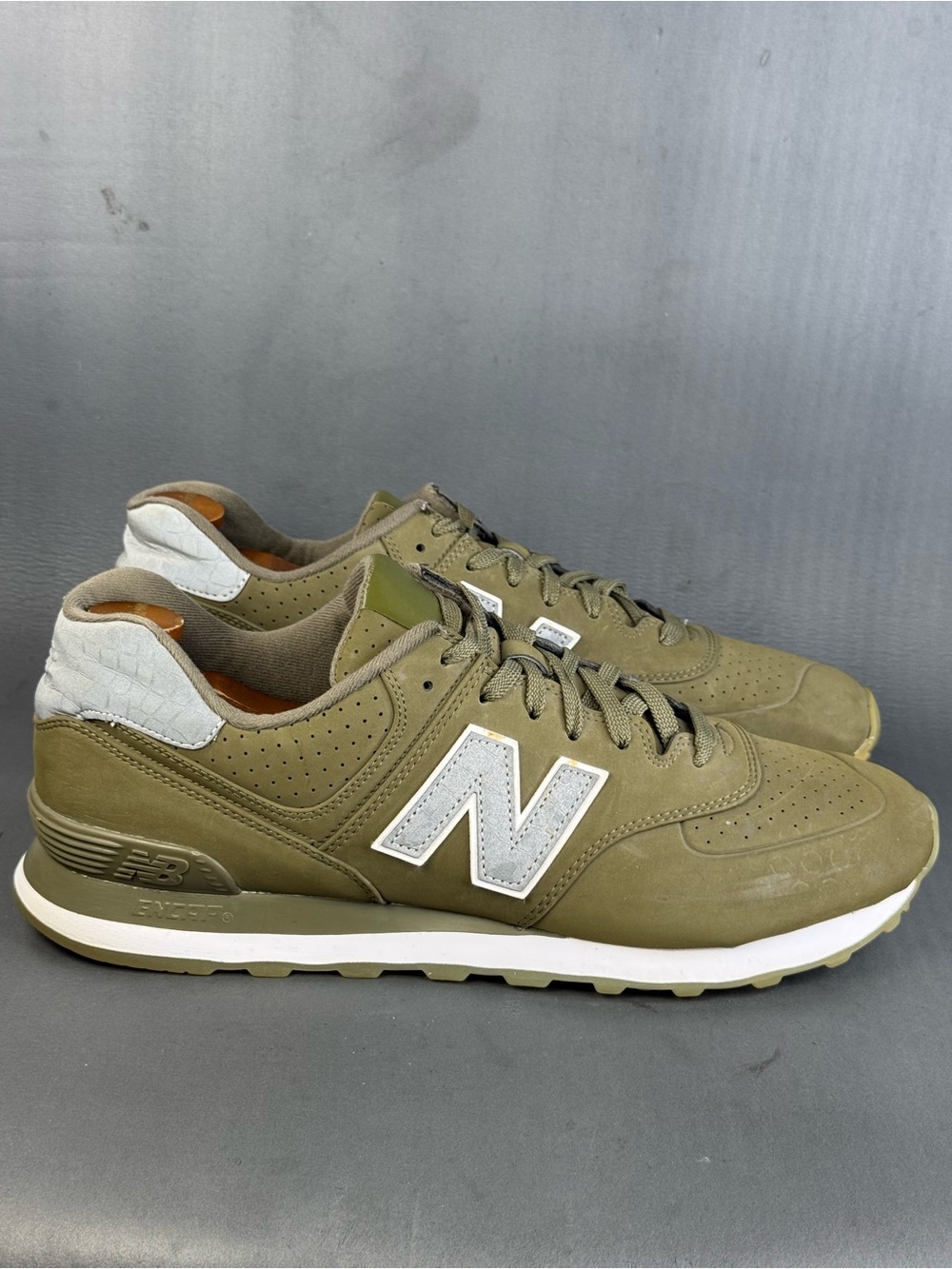 New Balance 574 V1 athletic sneaker shoes men’s size 13